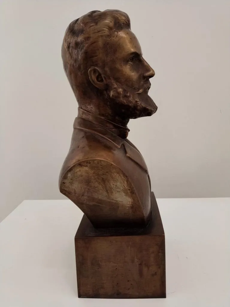 Bronze Skulptur Christo Botew 1