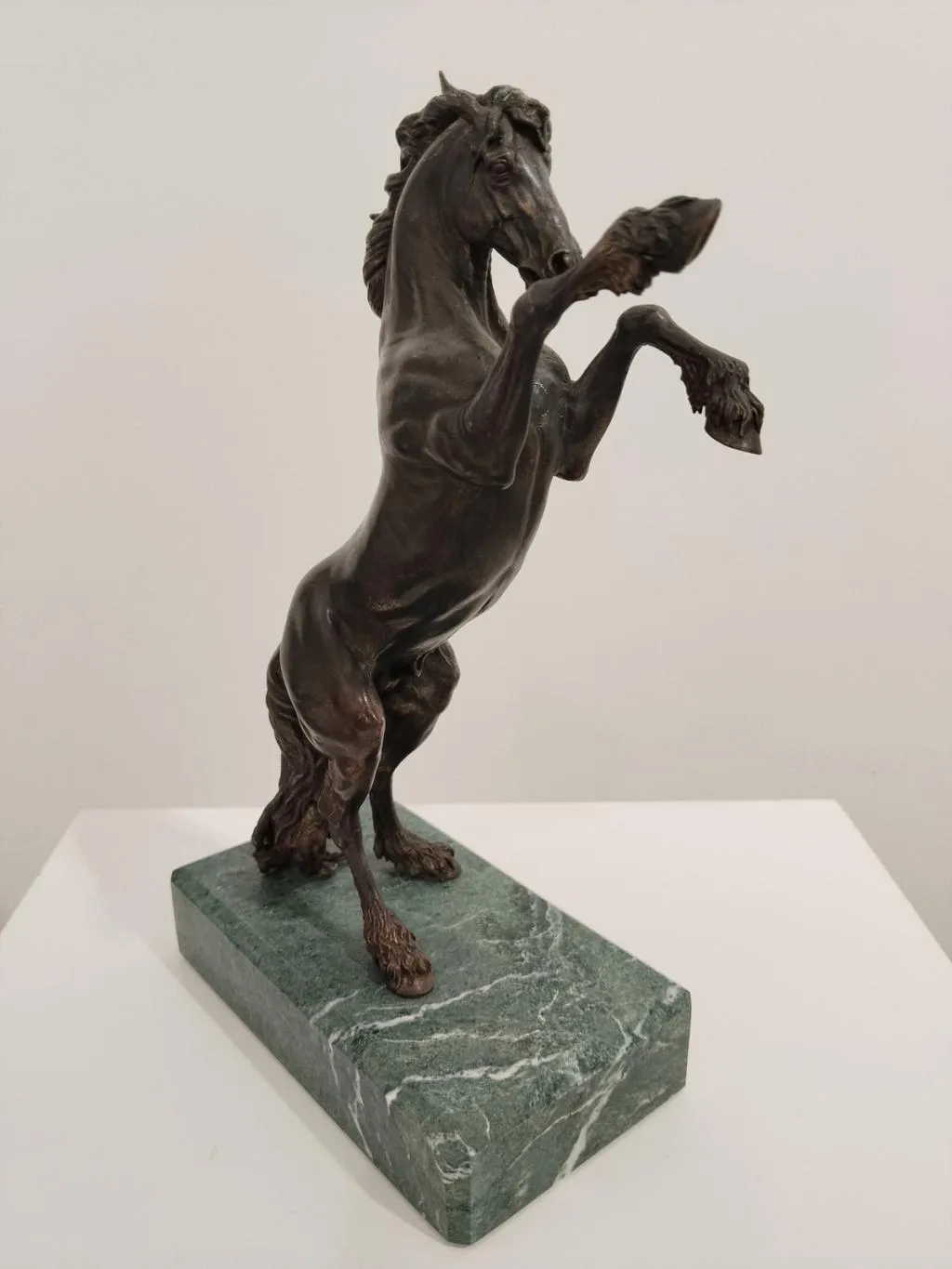 Bronzefigur Steigendes Pferd 4
