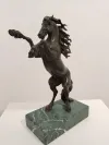 Bronzefigur Steigendes Pferd 6