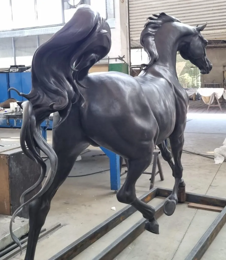 Bronzeskulptur Pferd Vollblutaraber 4