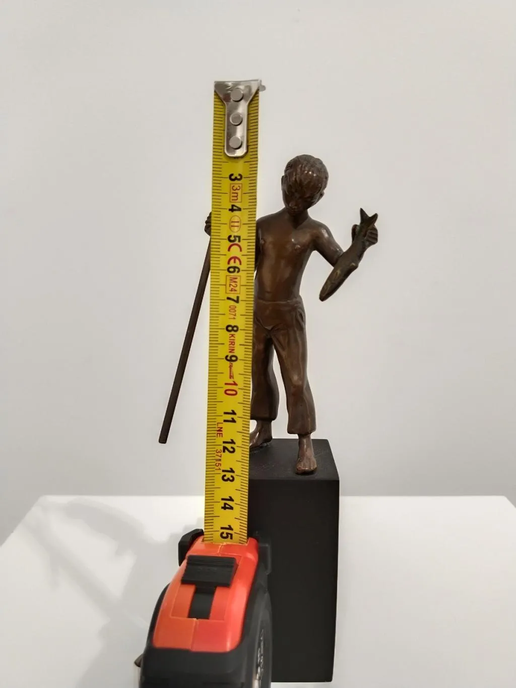 Fischerjunge Bronze 8