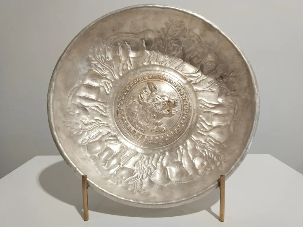 Greek Silver Libation Bowl Phiale with Boar Head 1