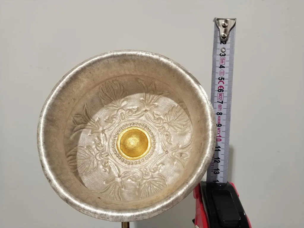 Griechische Silber-Phiale Libationsschale mit floralen 6