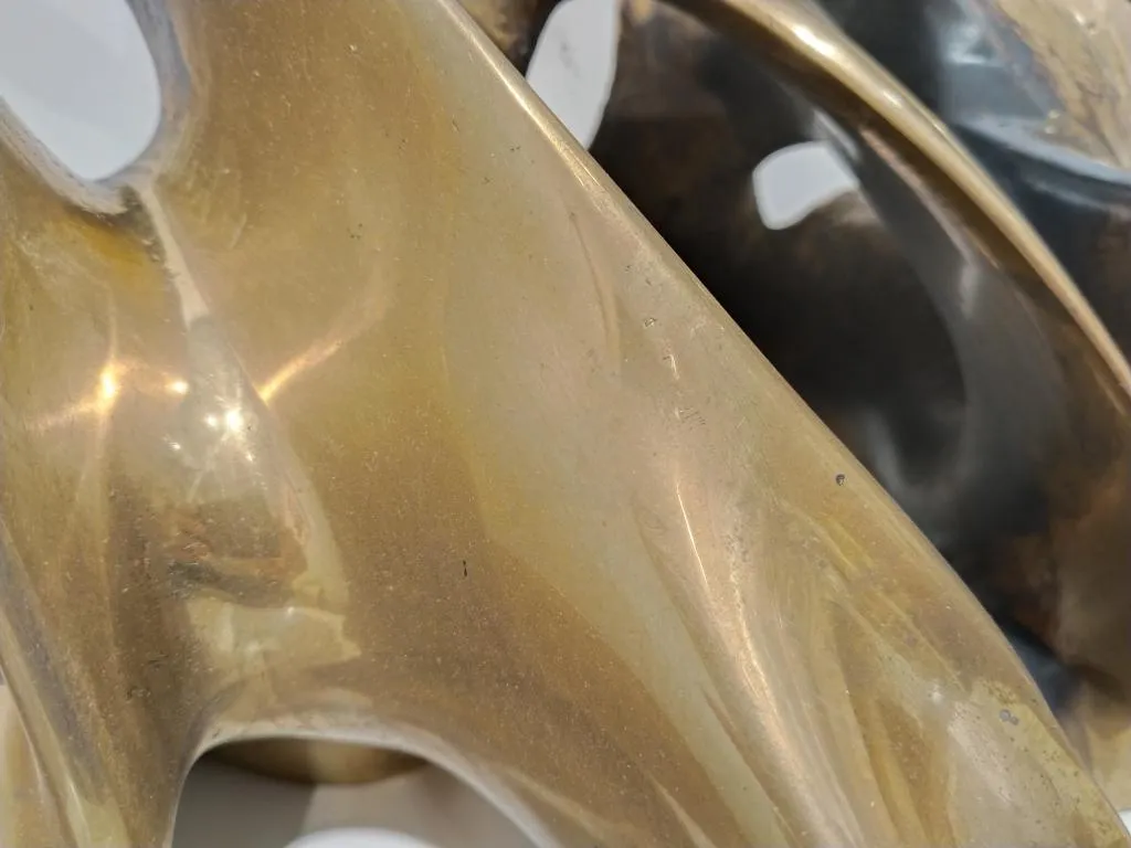 Gyroid-Fragmente Bronze Skulptur zeitgenössische Kunst 2