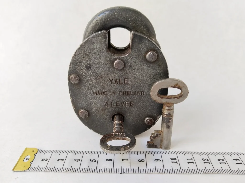 Old Yale Padlock With Two Keys Vintage Circa 1930 9