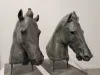 Paar Medici Riccardi Horse Heads Grünspan Bronze Guss 1