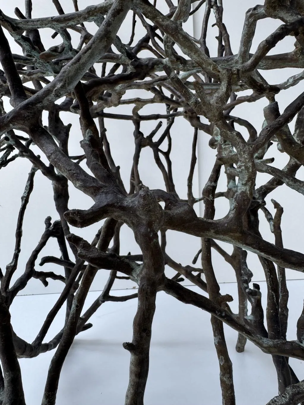 Sculptural Branch Chair for Outdoor Dining 2