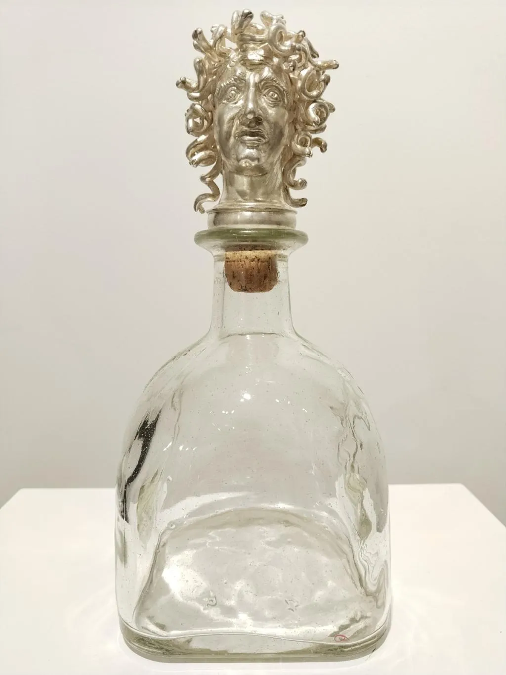 Silberer Flaschenverschluss Medusa 1
