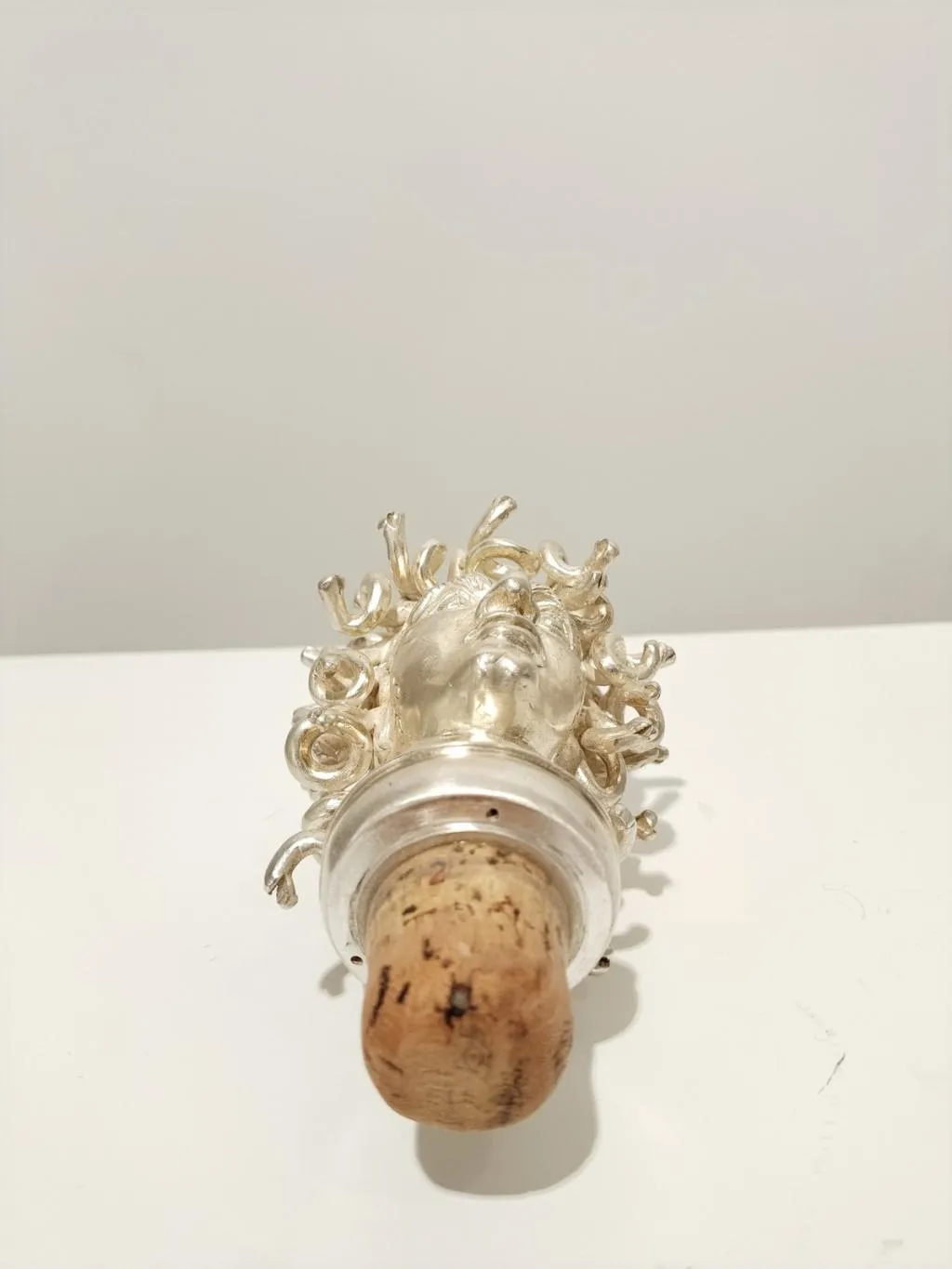 Silberer Flaschenverschluss Medusa 7