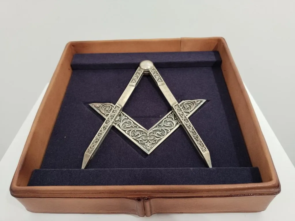 Silver Masonic Square And Compasses 1