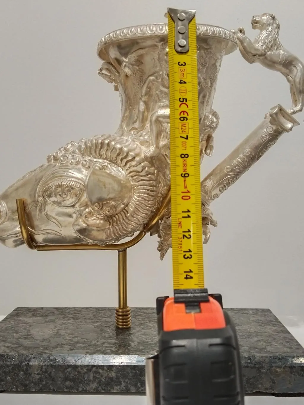 Silver rhyton with ram head 14