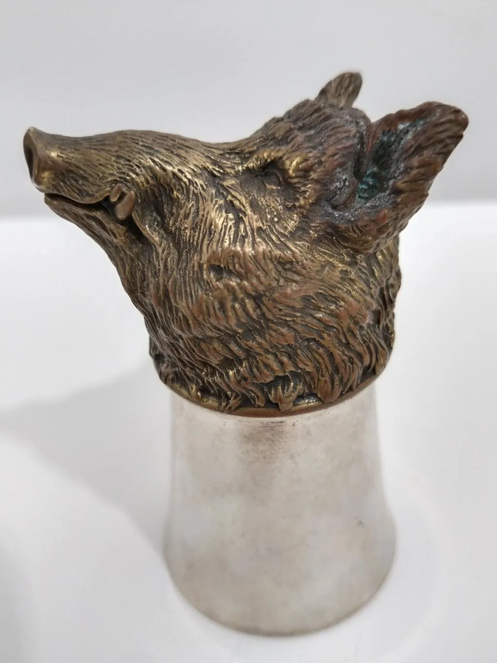 Sturzbecher Silber mit Wildschweinkopf 1