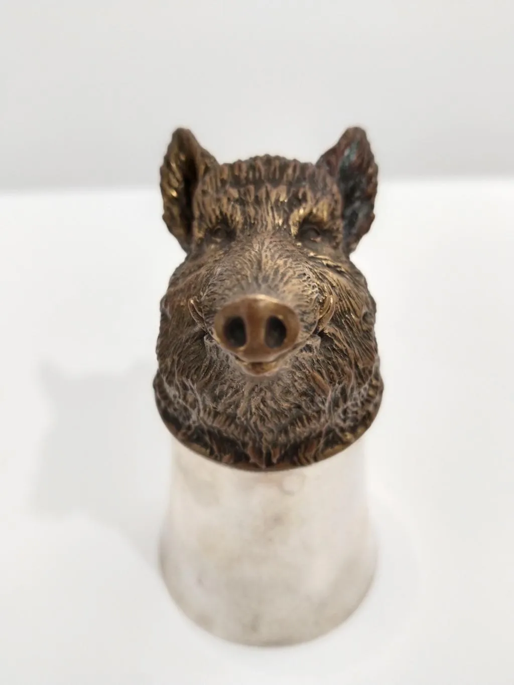 Sturzbecher Silber mit Wildschweinkopf 4