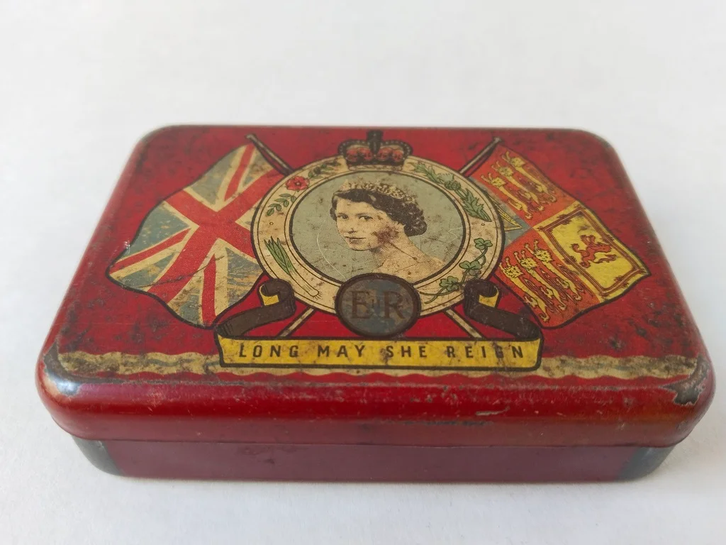Vintage OXO Tin Coronation of Queen Elizabeth II 1953 2