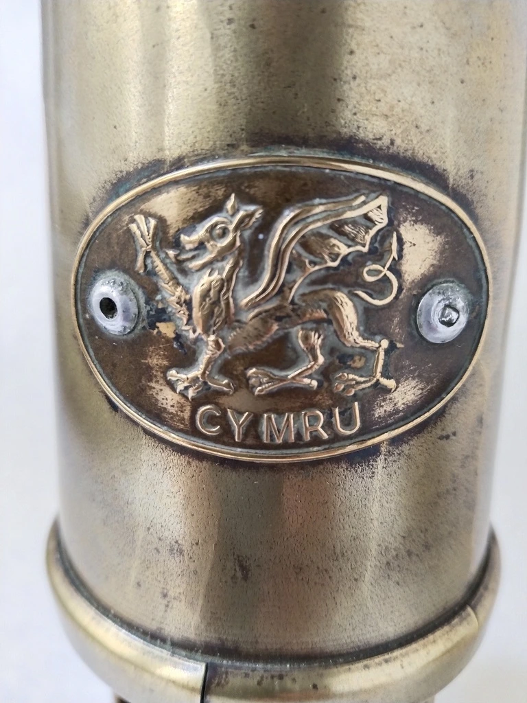 Welsh Brass Miners Lamp CYMRU All Working Replica Lantern 1