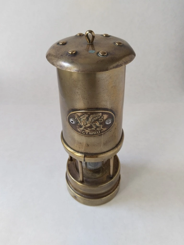 Welsh Brass Miners Lamp CYMRU All Working Replica Lantern 3