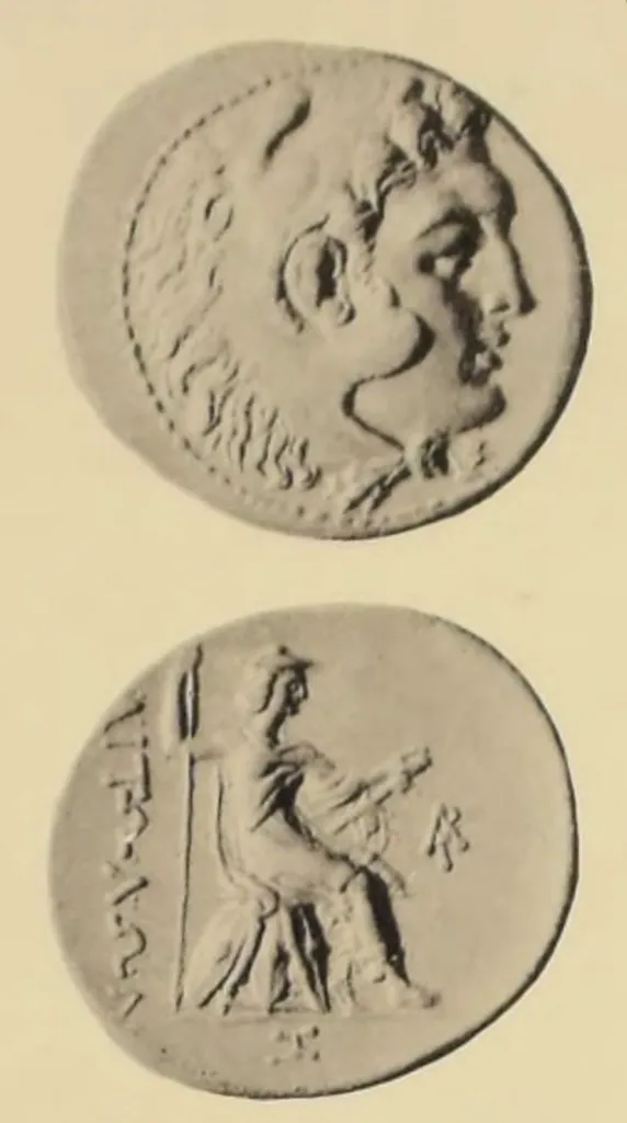 Antike griechische Tetradrachme aus Silber aus Aitolia, mit Kopf des Herakles nach rechts im Löwenfell auf der Vorderseite und sitzender Aitolia nach rechts auf einem Haufen erbeuteter Waffen auf der Rückseite.