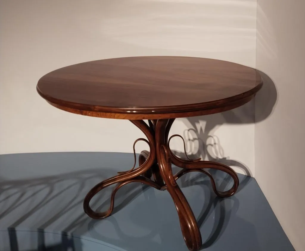 Thonet Salon Table Model No. 3 with circular tabletop and curved bentwood legs.